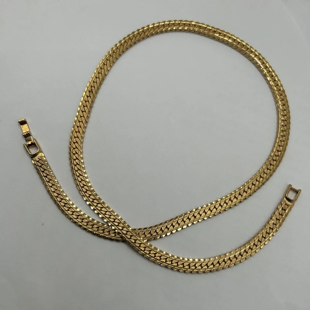 Vintage Herringbone 10k Gold-Plated Chain Necklace SZ 19” Unisex Style - Picture 8 of 12